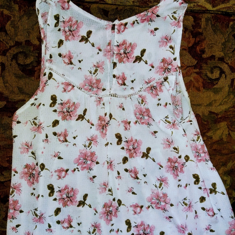 Clothes :) - Picture 2 of 6
